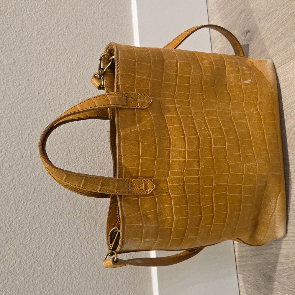 The Zip-Top Small Transport Crossbody: Croc Embossed Leather Edition - Picture 3 of 5